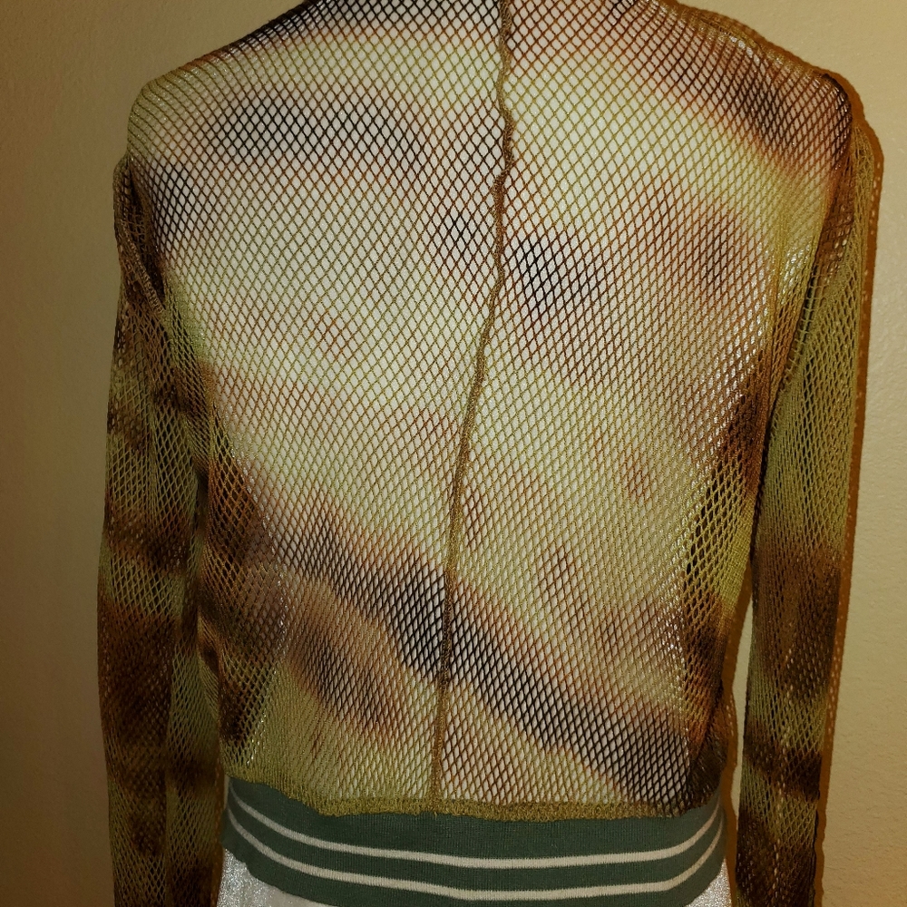 Shirt - Picture 4 of 4